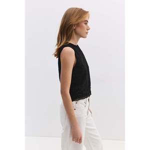 Chemise sans manches en dentelle brodée - Product Image 4