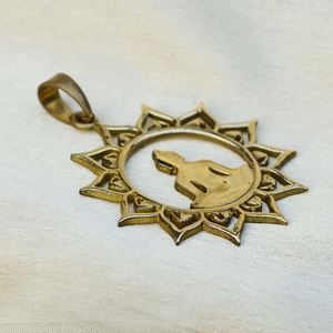 Meilleure vente en gros de bijoux d'usine en laiton massif plaqué or 18 carats pendentif Om Design cadeau de fiançailles mignon fête Western mariage - Product Image 2