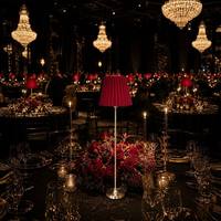 Lampe de table plissée en velours rouge, rechargeable, à piles, à intensité variable tactile, sans fil, pour la décoration de mariage et de salon