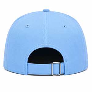 Gorra Snapback Azul Cielo de 5 Paneles con Visera Plana y Bordado 3D en Relieve, Diseño Deportivo Unisex Personalizable - Product Image 2