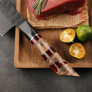 Couteau de cuisine japonais en acier forgé noir de 210 mm à 3 couches, fait main, avec manche en bois de résine - Product Image 2