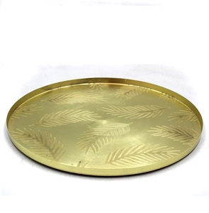 Assiette de service moderne en fer de forme ronde assiette finie en or plat et plateau pour servir les aliments au restaurant fabriqués à la main - Product Image 5