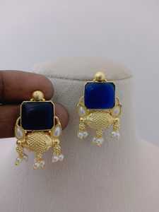 Royal Mayura elegante perla Stud pendientes conjunto negrita cuadrado único diseño clásico niñas mujeres imitación rodio plateado duradero - Product Image 3