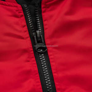 Venta al por mayor rojo negro elegante ligero transpirable satén chaquetas de los hombres ideales para Casual y Streetwear pedido al por mayor - Product Image 3