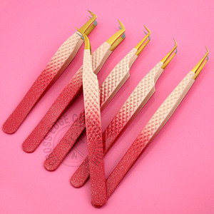 แหนบต่อขนตาปลายไฟเบอร์สีชมพูทอง 90 แหนบสำหรับต่อขนตาแบบเส้นต่อเส้น ป้องกันการลื่น จับง่าย ใช้งานได้ดีสำหรับมืออาชีพ - Product Image 1