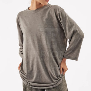 Nouveauté : T-shirt Oversize de Qualité Supérieure, Col Rond, Manches Courtes, Taille Personnalisée, T-shirt Oversize pour Femme en Vente - Product Image 5