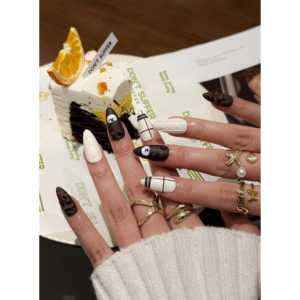 Cocoa Bear Press on Nail, design mignon pour les passionnés de nail art - Product Image 3