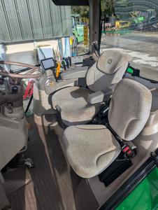 John Deera 6130R 120hp 4x4 Tractor agrícola implementos completos que incluyen motor Tractor agrícola de alto rendimiento Durable 6130R - Product Image 5