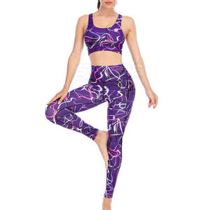 Conjunto de Sujetador Deportivo y Leggings con Soporte Superior, Parte Inferior Flexible, Logotipo Frontal Sólido, Ecológico, Spandex/Poliéster, Transpirable y de Secado Rápido - Product Image 4