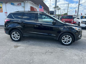 FORD ESCAPE SE AWD 2018 D'OCCASION PLEINE OPTION PRÊT à EXPÉDIER - Product Image 3