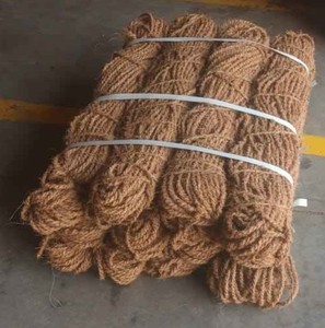 Fabriqué à partir de fibres de noix de coco 100% naturelles, le fil de coco est solide, écologique et durable. - Product Image 1