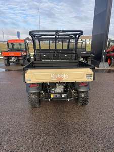 Véhicule utilitaire Kubota ATV-X 4x4 avec benne de chargement et quatre sièges, moteur 4 temps essence/diesel, certifié EPA pour utilisation en extérieur - Product Image 5
