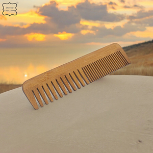 Ecológico Biodegradable Personalizar Madera Masaje Logotipo personalizado Barba Cepillo Pelo de madera Bambú Peine de dientes anchos - Product Image 5