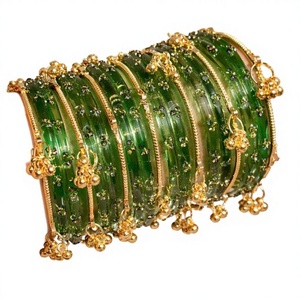 Ensemble de bracelets Churiyan en perles de verre multicolores plaqués or de qualité supérieure, finition ombrée, accents scintillants, couleurs personnalisées, traditionnels - Product Image 1