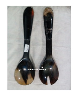 Cuillère à thé en corne véritable de qualité supérieure et cuillère à salade en corne de vache, ustensiles en corne artisanaux indiens pour dîner et petit-déjeuner - Product Image 1
