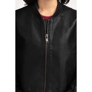 Blouson Bomber Durable pour Femme WM-JKT-WS24-096 Col Montant Logo Personnalisé Doublure Spandex Tissu en Cuir PU Tissé Tailles - Product Image 2