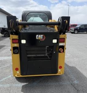 Cargadora de Ruedas CAT 232D3 Usada, Modelo 2022, Capacidad de Carga de 500 Toneladas, Bomba Hidráulica Kawasaki, en Venta - Product Image 4