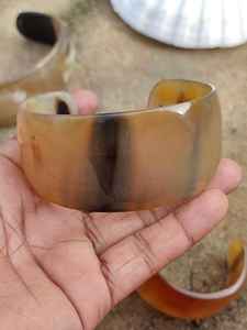 เครื่องประดับข้อมือทำมือจากเขาควาย ดีไซน์ทันสมัย คุณภาพเยี่ยม ขายดี สำหรับผู้ชายและผู้หญิง ขายตรงจากโรงงาน - Product Image 3