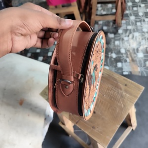 Bolso bandolera de piel de vaca de alta calidad para cantimplora occidental, el más vendido, bandolera de cuero con herramientas a mano, RTS - Product Image 4