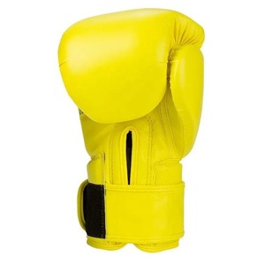 Vente en gros de gants de boxe professionnels personnalisés de haute qualité en cuir de vachette jaune imperméable à l'eau caractéristique Offre Spéciale gants MMA - Product Image 2