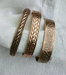 Pulsera magnética de cobre plano pulido unisex, 6 imanes de terapia, ajuste ajustable, alivio de la artritis, religioso tradicional personalizado - Product Image 5