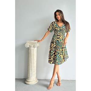 Robe décontractée à motif léopard émeraude Topshow, options de vente en gros - Product Image 5