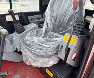 Excavadora compacta avanzada Kubota U10-5, potente miniexcavadora sobre orugas para agricultura, construcción, excavación de zanjas, excavación y demolición. - Product Image 4