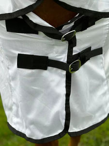 Alfombras de caballo de invierno hechas a medida de la mejor calidad, tela de poliéster ligera, carcasa de malla impermeable y transpirable - Product Image 4