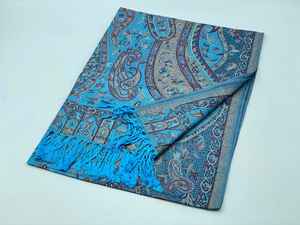 Venta al por mayor Diseña tu propio chal de lana para damas con longitud larga proveedor directo de fábrica chal de lana para mujeres en color sólido - Product Image 5