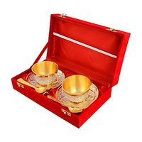 Regalo de negocios y promocional Juego de platillos de 4 tazas de té chapados en oro y plata de latón con bandeja Estilo líder disponible al mejor precio