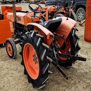 Tracteurs Kubota L2000 de qualité supérieure disponibles maintenant acheter avec un prix de gros et une livraison rapide - Product Image 3