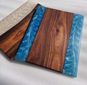 Planche à découper ronde en bois et résine colorée, épaisseur 1,5 cm, surface facile à nettoyer, ajoute un charme luxueux pour une utilisation quotidienne en cuisine - Product Image 6