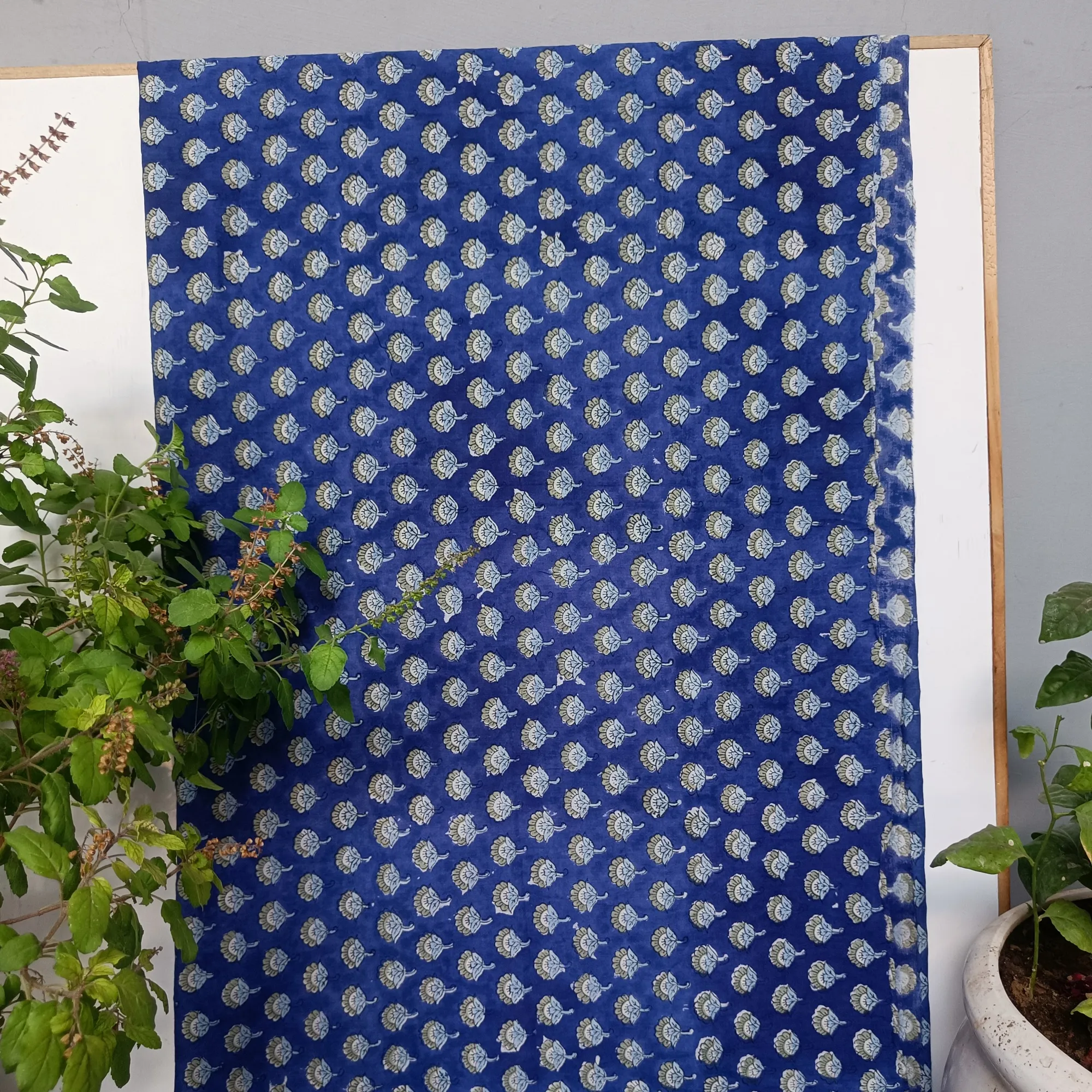 Manufacturing Indian Handmade Block Printed 100% Cotton Fabrics Printed Garments Makings Fabrics Wholesale Cheap Price Rate