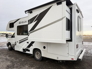 Autocaravana Original con Motor a la Venta, Autocaravana de Lujo Autopropulsada 4x4, Remolque de Viaje para Acampar - Product Image 3