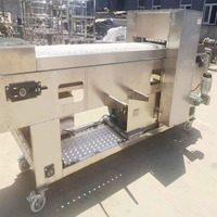 Industriële automatische abrikozen- en pruimenontpitter en -snijmachine van roestvrij staal, fruitontpitter en -kwartsmachine