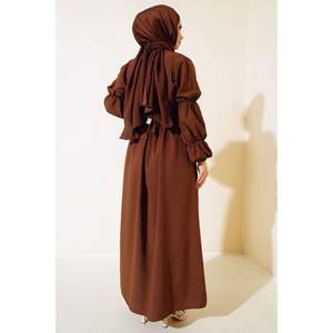 Robe détaillée en tulle sur le devant Marron - Product Image 2