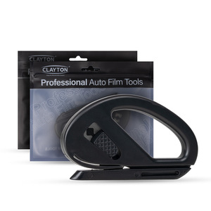 Cortador de película negra Clayton Car Care PPF, herramienta de corte de precisión para tintes de ventanas y vinilos con instalación profesional de película. - Product Image 1