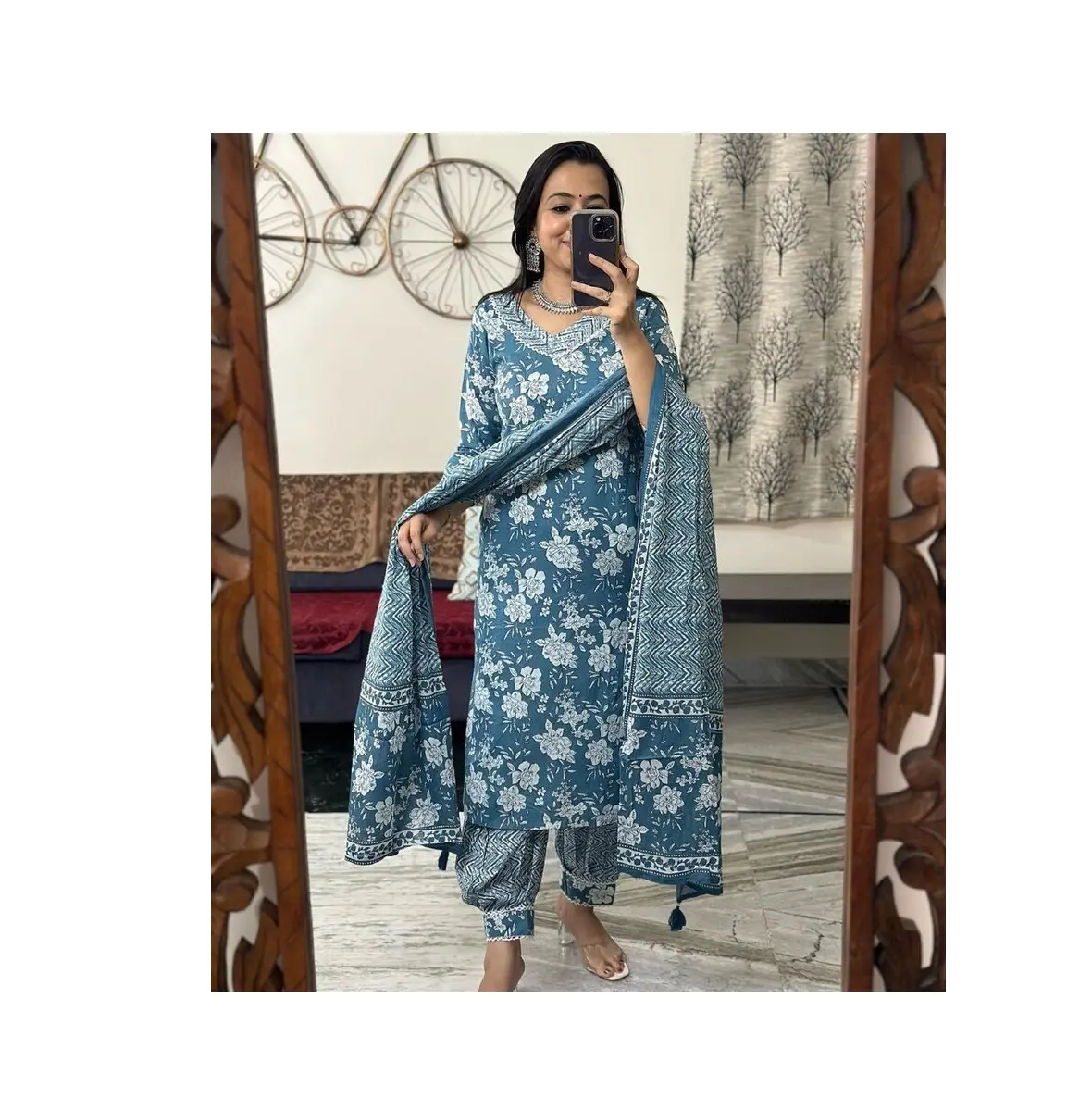 Nieuwste Moderne Traditionele Indiase Ontwerpen Katoen Afghani Feestkleding Pak Voor Vrouwen Van Indiase Leverancier