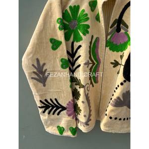 Veste en velours crème, veste brodée de fleurs, veste de soirée pour femmes, veste courte bohème avec doublure en coton intérieure, veste hippie - Product Image 3