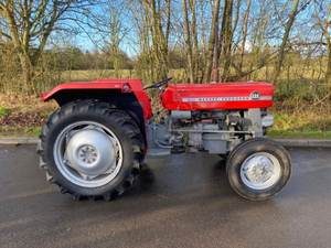 Tracteur à roues Massey Ferguson 135 d'occasion fiable, livraison rapide - Product Image 4