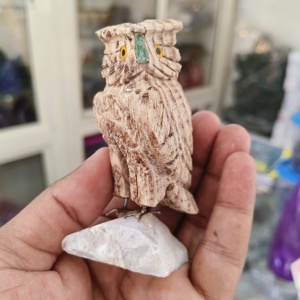 Exclusif fabriqué à la main en cristal pierre hibou oiseau sculpture puissante amour paire charme finement sculpté oiseaux expose le fard à joues - Product Image 2
