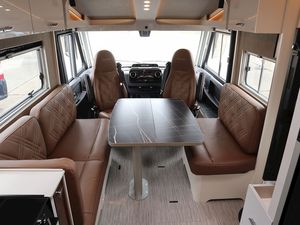 Autocaravana Usada con Volante a la Izquierda BURSTNER ELEGANCE 910 G 2024 Cuero R17 - Product Image 4