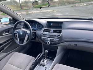 Usado 2009 Hon-da Accord LX - Product Image 3