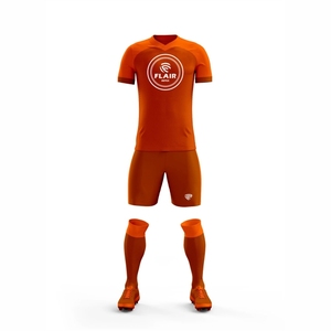 Ensembles d'uniformes de maillot de football de conception personnalisée de meilleure qualité 100% Polyester respirant confort coupe automatisée Service OEM court - Product Image 1
