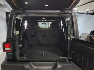 Autos Usados en PERFECTAS Condiciones, <span class=keywords><strong>Jeep</strong></span> <span class=keywords><strong>Wrangler</strong></span> Unlimited Willys Sport Utility 4D SUV 2021, Autos Usados Listos para Enviar a Todo el Mundo - Product Image 6