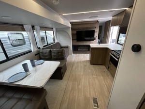 Camping-car d'occasion 2026 Foorest River Wilderness 31KQBTS - Product Image 4