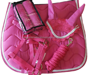 COUSSIN DE SELLE MATELASSÉ EN COTON DE CHEVAL AVEC ENSEMBLE COMPLET DESIGN FÉMININ ET MASCULINE CORDON ARGENT GARNITURE EN POLYESTER MODÈLE DE LOGO OEM - Product Image 1