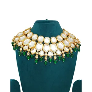 ชุดสร้อยคอเจ้าสาวแบบ Kundan Meenakari ชุบทอง 24K แบบไม่เจียระไน เครื่องประดับชั้นดีสำหรับงานแต่งงาน - Product Image 3
