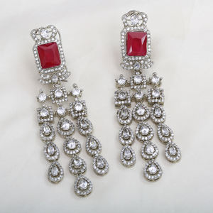 Conjunto de Collar chapado en plata con CZ y piedras de rubí Hermosos pendientes Bindi para bodas Fiestas con piedra principal de circón - Product Image 3