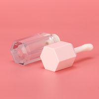 OMI 8ml rose hexagone maquillage brillant à lèvres personnalisé liquide Blush bâton conteneur recyclable brillant à lèvres tube avec grande baguette